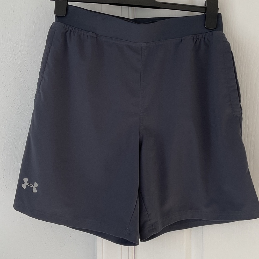 Under Armour Dark Gray Performance Shorts Size M